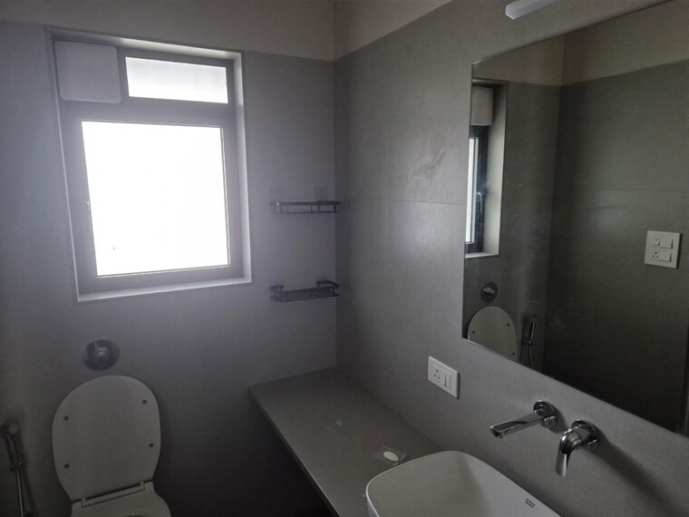 Bathroom, shree-krishna-navageeta 3 Bedroom 1300 Sq.Ft. Apartment In Chembur Mumbai 10496274