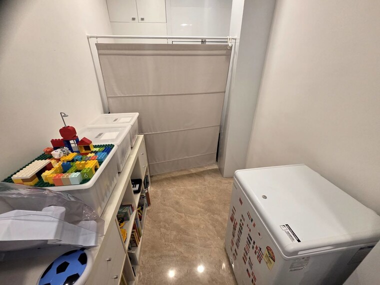 Team Area, hiranandani-atlantis 2 Bedroom 850 Sq.Ft. Apartment In Powai Mumbai 10496273