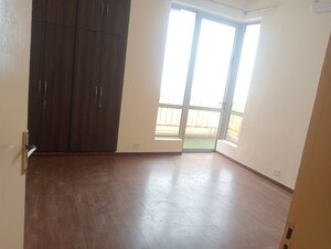 3.5 BHK Apartment For Rent in Unitech The Residences Sector 33, Sector 33