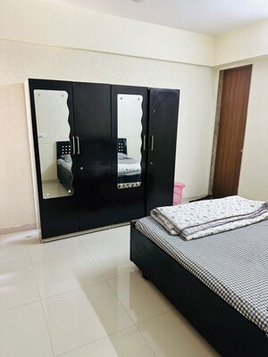 Room in 3 BHK Apartment at Ellisbridge – for Sale