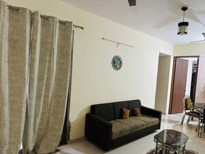 Team Area in 3 BHK Apartment at Ellisbridge – for Sale