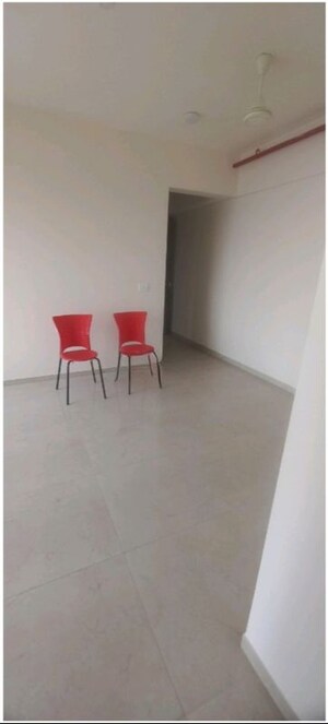 Room in 2 BHK Apartment at Piramal Vaikunth, Balkum Pada – for Sale