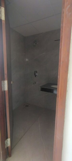 Bathroom in 3 BHK Apartment at Rishita Mulberry Heights, Sushant Golf City – for Rent