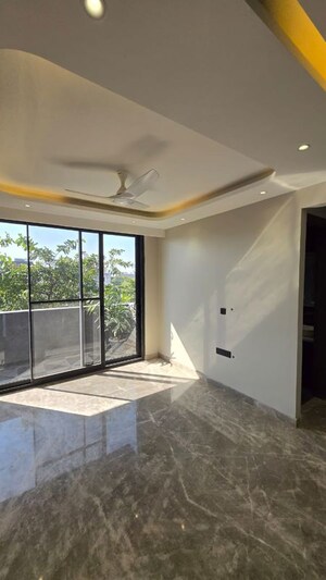 Kitchen in 4 BHK Builder Floor at Ansal Sushant Lok I, Sector 43 – for Rent