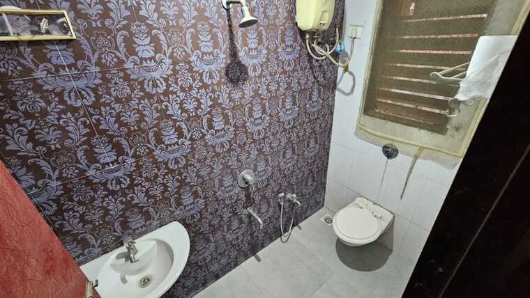 Bathroom, meena-residency-kharghar 2 Bedroom 1200 Sq.Ft. Apartment In Kharghar Navi Mumbai 10496417