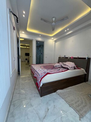 Bedroom in 2 BHK Apartment at Chattarpur – for Rent