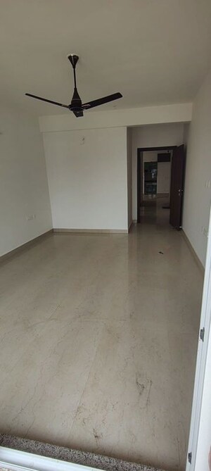 Room in 3 BHK Apartment at Rishita Mulberry Heights, Sushant Golf City – for Rent