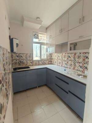 Kitchen in 2.5 BHK Apartment at Ajnara Ambrosia, Sector 118 – for Rent
