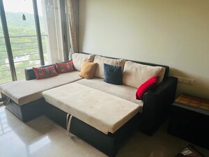 Bedroom in 2.5 BHK Apartment at Neelkanth Greens, Manpada – for Rent