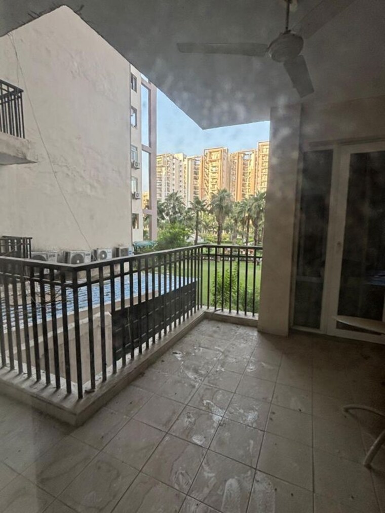 Balcony, motiaz-royal-citi 3 Bedroom 1910 Sq.Ft. Apartment In Ambala Highway Zirakpur 10496494