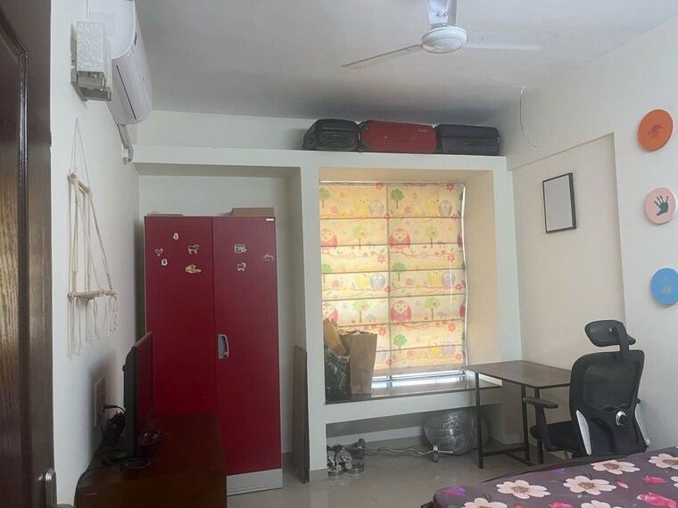 Living Room, nyati-environ 3 Bedroom 1500 Sq.Ft. Apartment In Tingre Nagar Pune 10496489