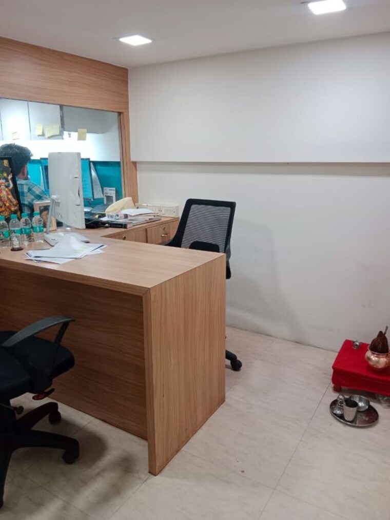 Team Area, crystal-plaza-andheri-west Commercial Office Space 270 Sq.Ft. In Andheri West Mumbai 10493036