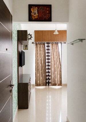 Hall in 1 BHK Apartment at Kamgar Putala Vasahat – for Sale