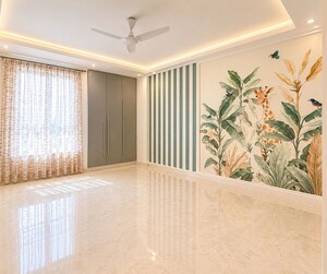 Room in 3 BHK Builder Floor at Unitech Greenwood City Apartment, Sector 45 – for Rent