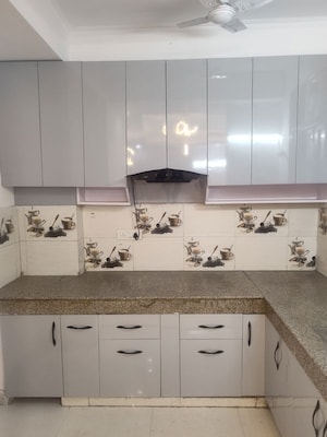 Team Area in 3 BHK Builder Floor at Freedom Fighters Enclave – for Rent