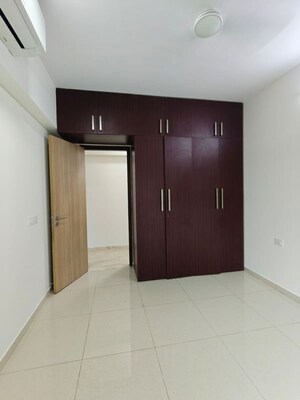 Room in 2 BHK Apartment at L&T Emerald Isle, Powai – for Rent