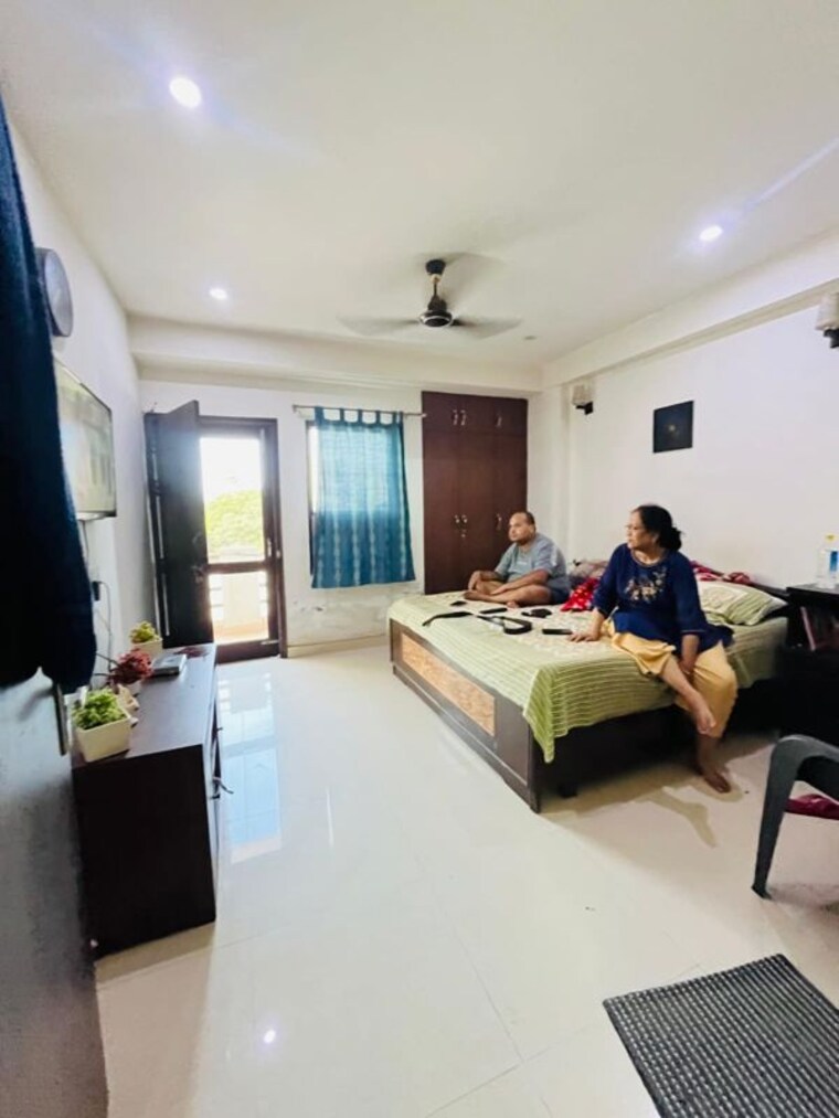 Team Area, sector 47 2 Bedroom 1366 Sq.Ft. Builder Floor In Sector 47 Gurgaon 10496546