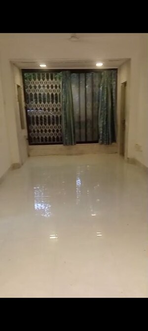 Room in 2 BHK Apartment at Rajawadi – for Rent