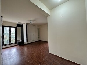 Room in 4 BHK Builder Floor at Jp Nagar Phase 1 – for Rent