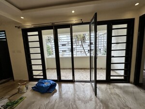 Room in 4 BHK Builder Floor at Jp Nagar Phase 1 – for Rent