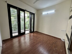 Room in 4 BHK Builder Floor at Jp Nagar Phase 1 – for Rent