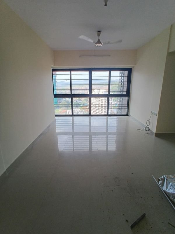 2.5 BHK 860 Sq.Ft. Apartment in Lokhandwala Sapphire Heights