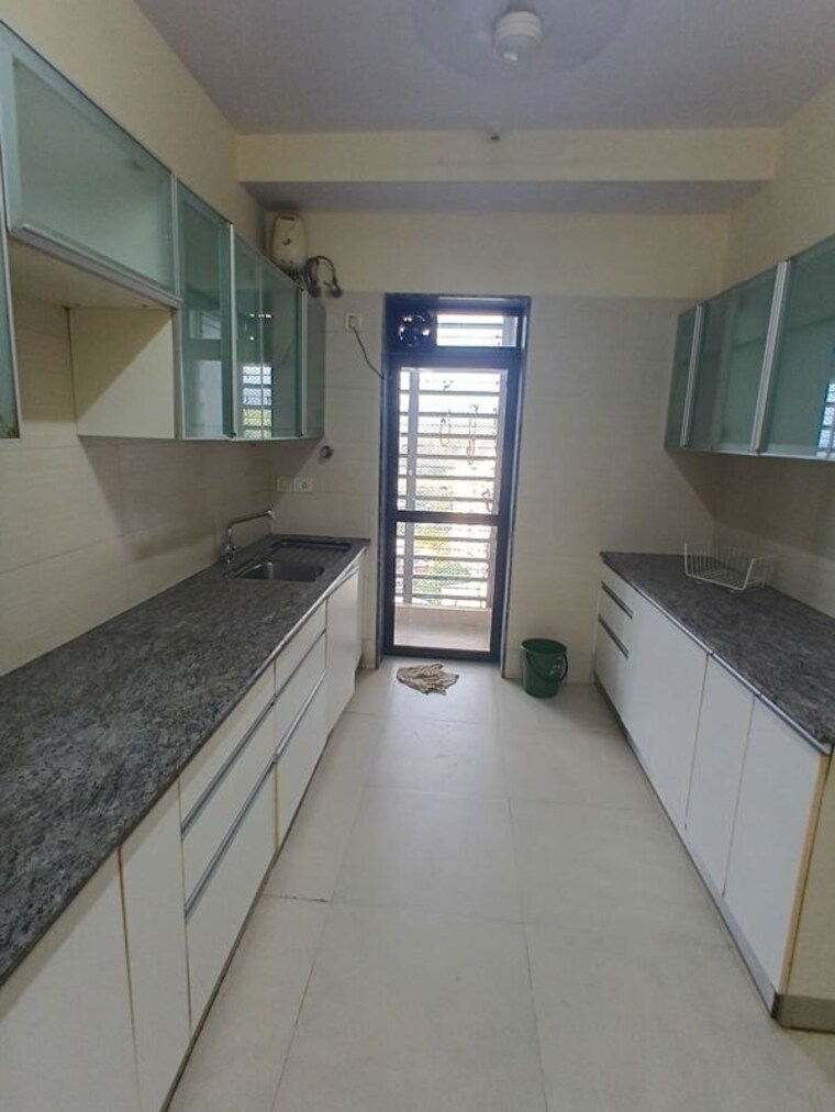 undefined, lokhandwala-sapphire-heights 2.5 Bedroom 860 Sq.Ft. Apartment In Kandivali East Mumbai 10496803