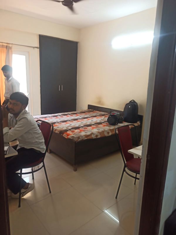 2 BHK 1130 Sq.Ft. Apartment in Rajhans Apartments