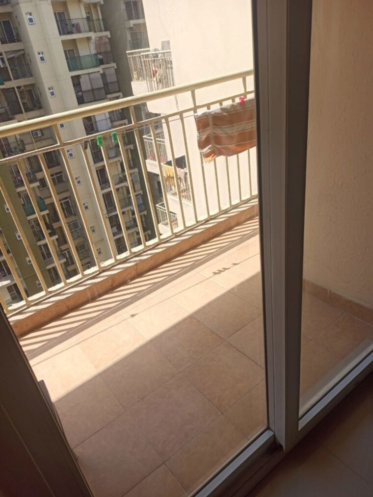 Balcony, svp-gulmohur-residency 3 Bedroom 1350 Sq.Ft. Apartment In Indrapuram Ghaziabad 10496828