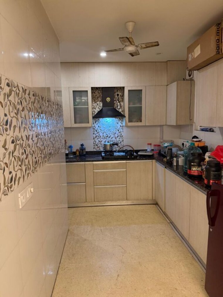Kitchen, ansal-sushant-apartments 3 Bedroom 215 Sq.Ft. Builder Floor In Sushant Lok I Gurgaon 10496526