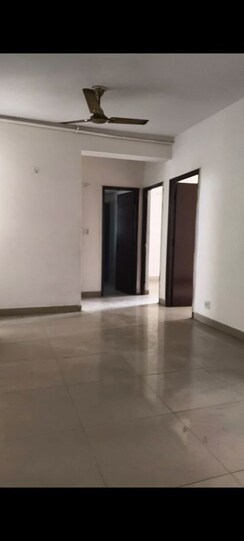 3 BHK Apartment For Sale in Mahagun Mahagunpuram II
