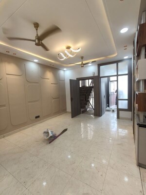 Room in 3 BHK Builder Floor at AJS Heights, Indrapuram – for Sale
