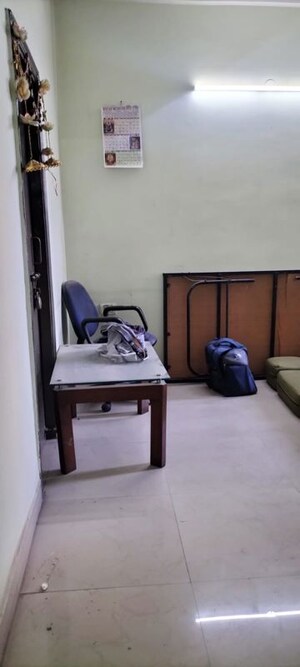 Furnished Amenities in 1 BHK Builder Floor at Delta I Greater Noida – for Rent