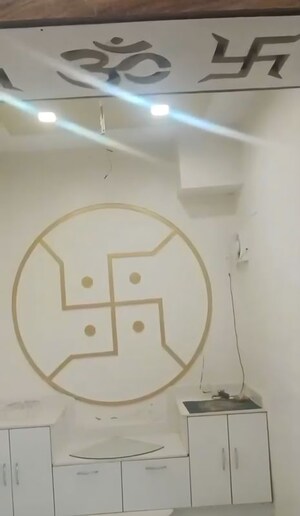 Bathroom in 3.5 BHK Builder Floor at BPTP Park 81, Sector 81 – for Sale