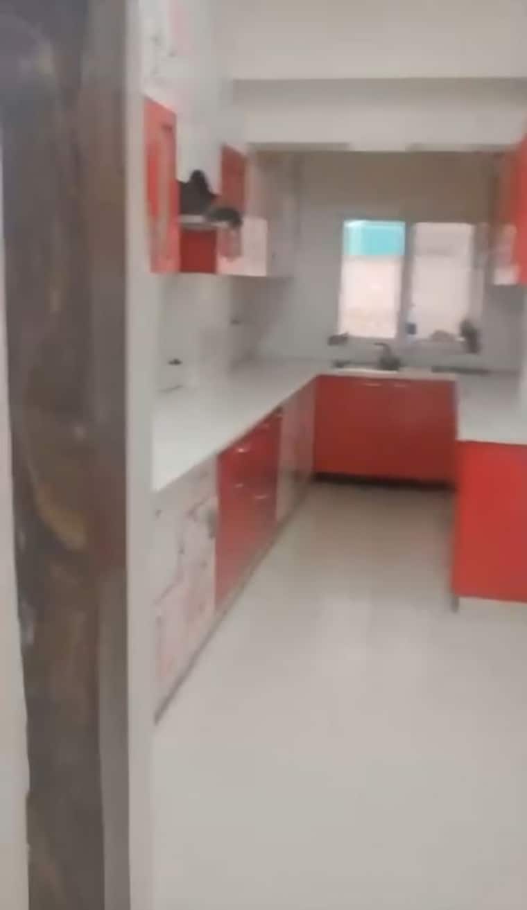 Kitchen, bptp-park-81 3.5 Bedroom 275 Sq.Yd. Builder Floor In Sector 81 Faridabad 10496994