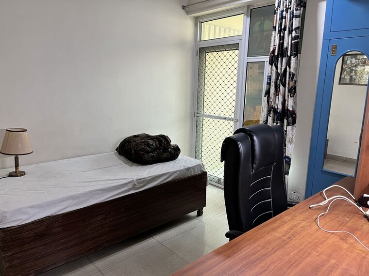 Bedroom, gaur-city-2-11th-avenue 3.5 Bedroom 1500 Sq.Ft. Apartment In Sector 16c Greater Noida Greater Noida 10497013