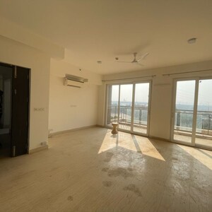 3.5 BHK Apartment For Rent in Conscient Heritage Max, Sector 102