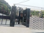 4 BHK + Pooja Room,Study Room 500 Sq.Yd. Independent House in Sector 17