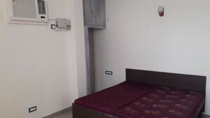 Room in 3 BHK Builder Floor at Sector 46 – for Rent