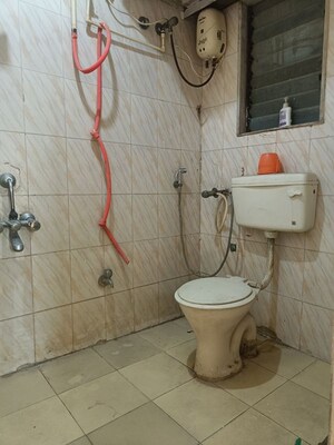Bathroom in 2 BHK Apartment at Summit Apartment, Goregaon East – for Sale