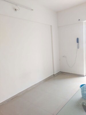 Room in 2 BHK Apartment at Kamdhenu Jasmine CHS, Pimple Saudagar – for Rent