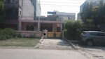 1.5 BHK + Servant Room 250 Sq.Yd. Independent House in Sector 9