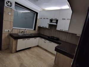 Kitchen in 3 BHK Builder Floor at Sector 46 – for Rent