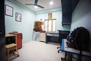 Team Area in 2 BHK Apartment at Nava Naroda – for Sale