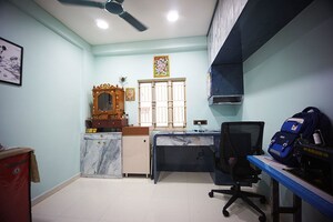 Team Area in 2 BHK Apartment at Nava Naroda – for Sale