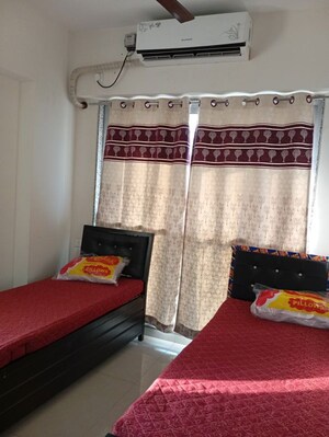  Pg For Rent in Kurla West