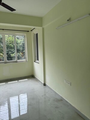 Room in 2 BHK Apartment at Bambolim – for Rent