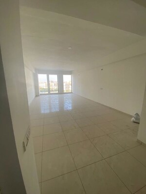 Room in  Office Space at Zion Prime, Thaltej – for Rent