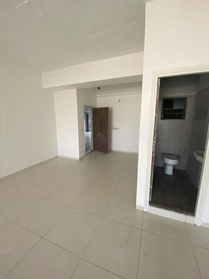 Room in  Office Space at Zion Prime, Thaltej – for Rent
