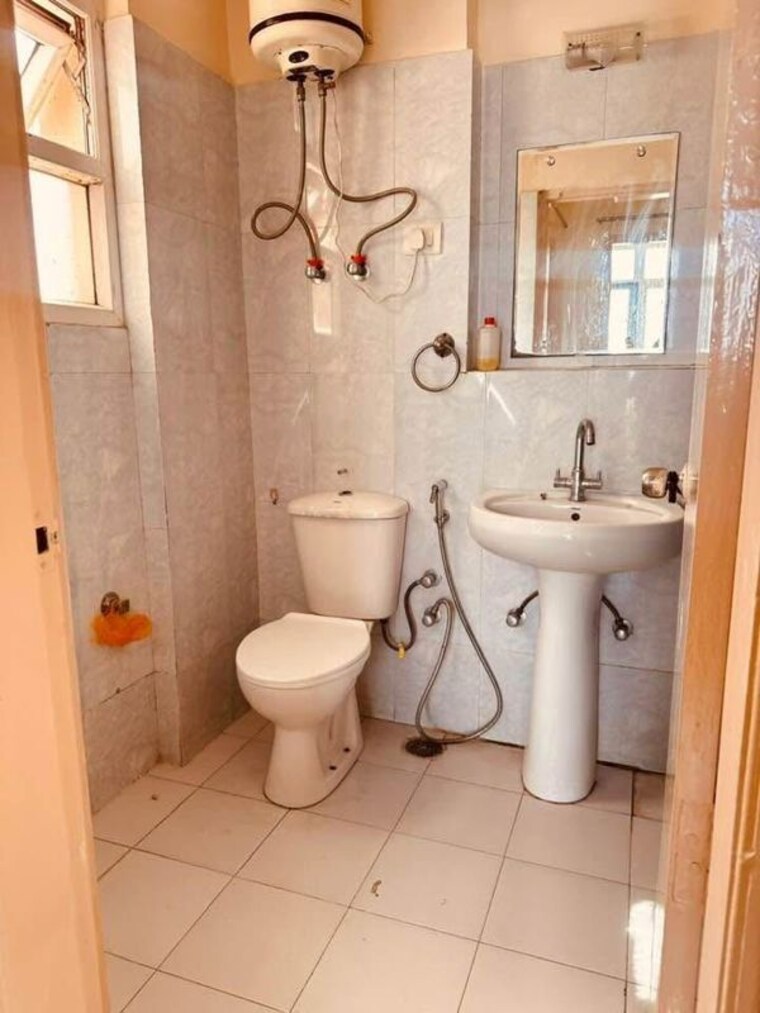 Bathroom, maxworth-premier-urban 2 Bedroom 1200 Sq.Ft. Apartment In Sector 15 Gurgaon 10497257